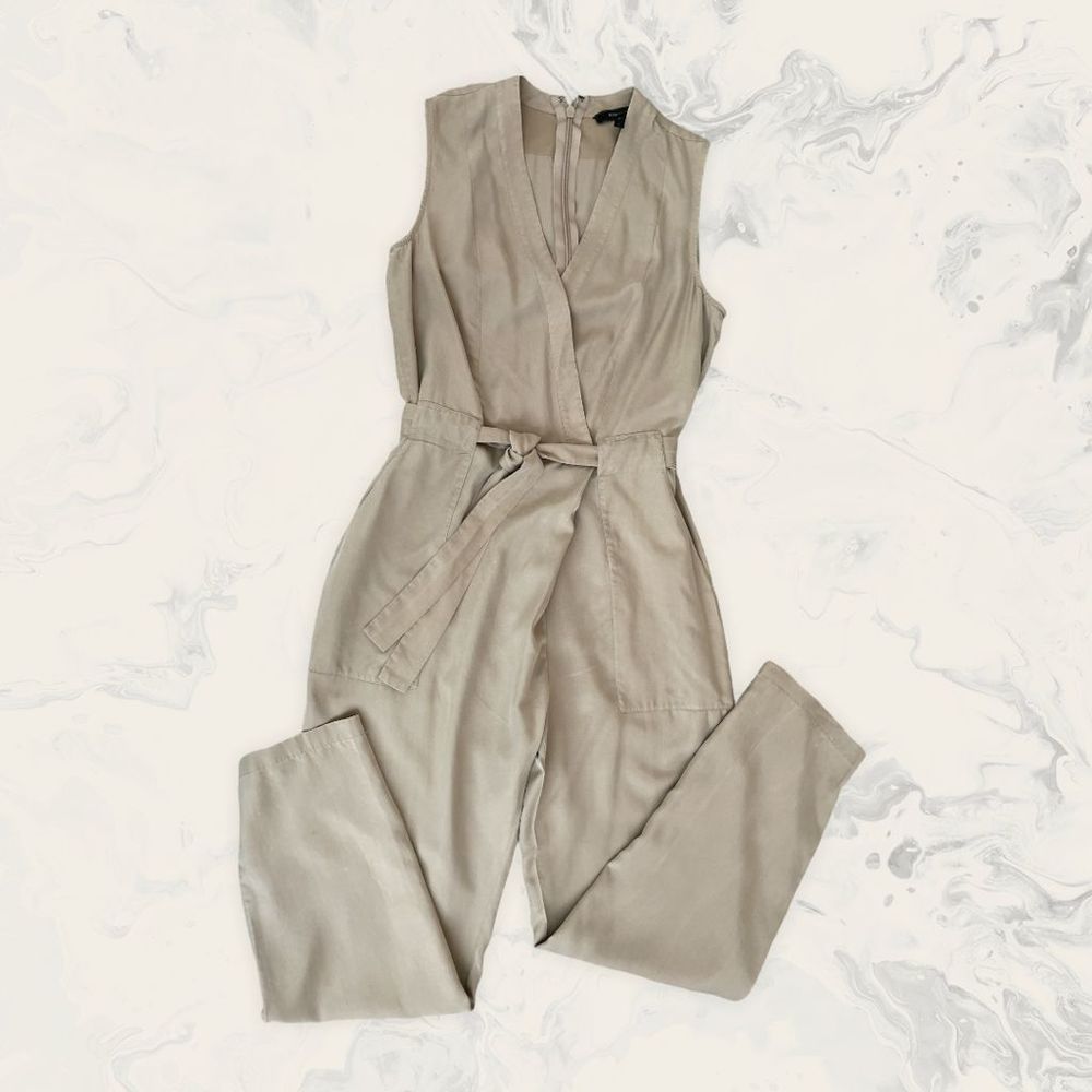 BCBGMaxAzria Taupe Sleeveless Belted Jumpsuit